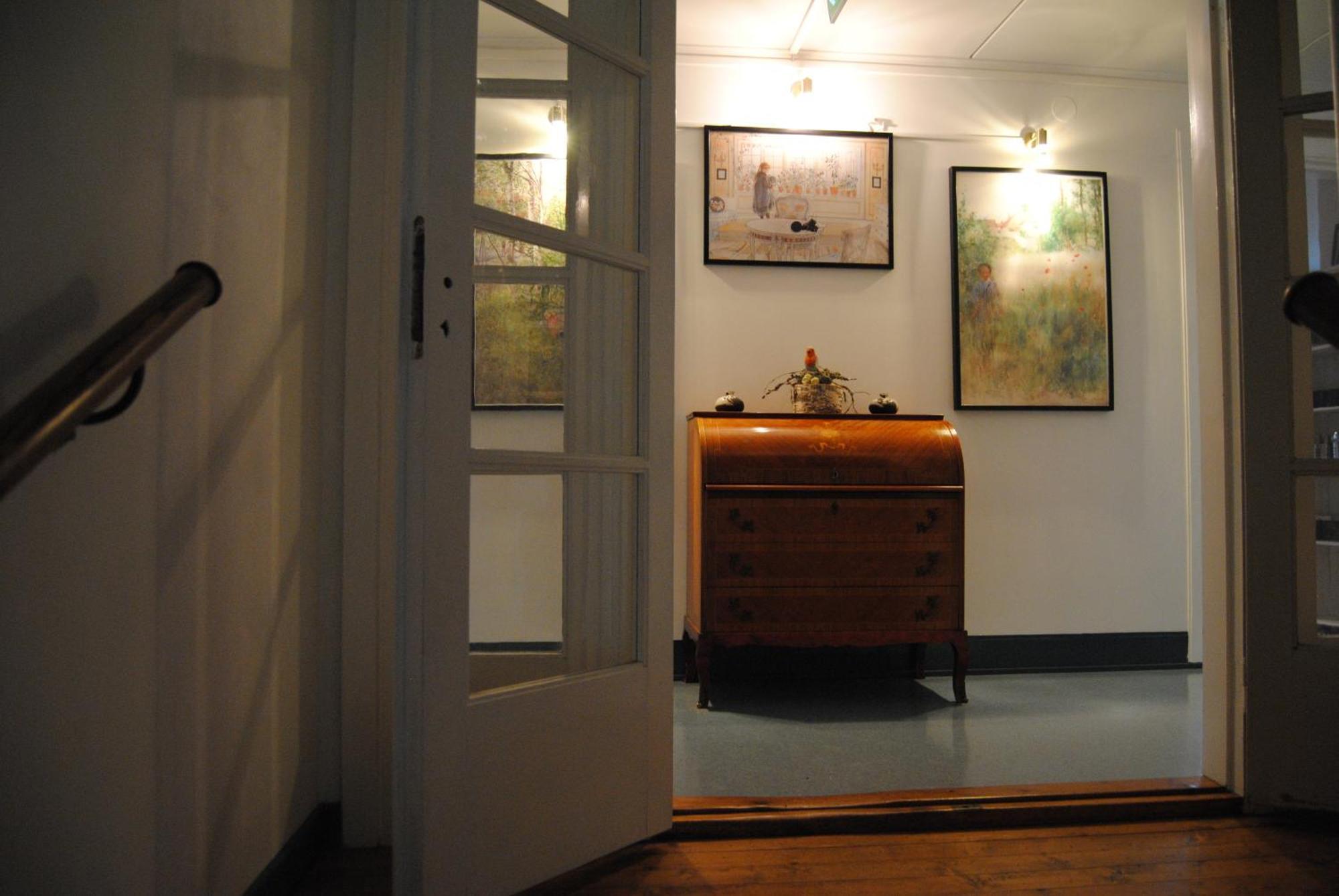 Villa Karlloesa - Bed And Breakfast Malilla Ngoại thất bức ảnh